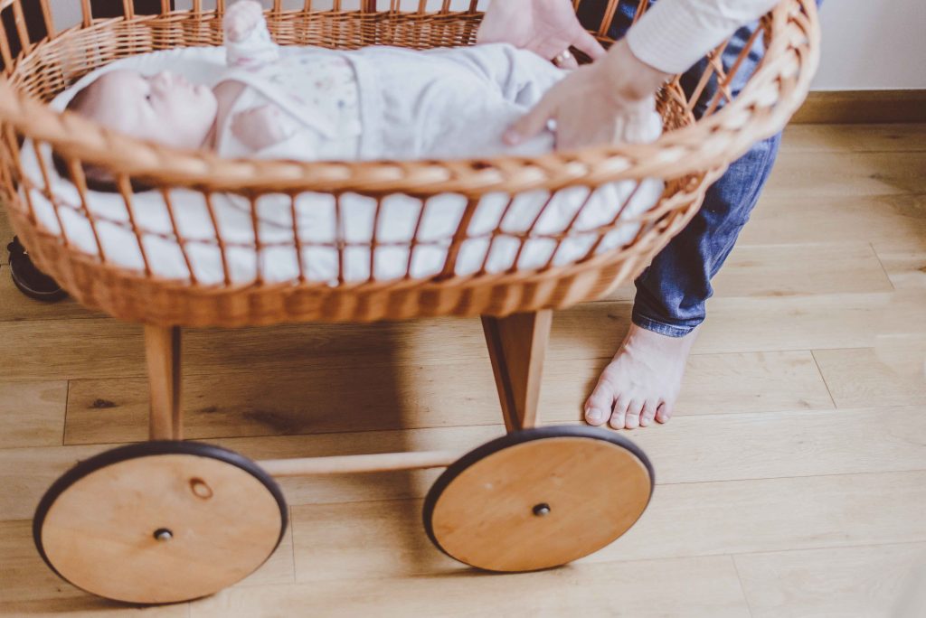 sesja-rodzinna-dzieck-newborn-wroclaw-okonasznurku (18)